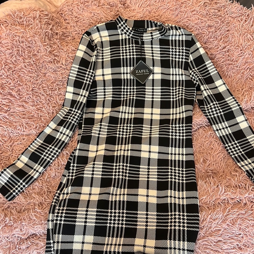 plaid dress, medium or US 6, BRAND NEW